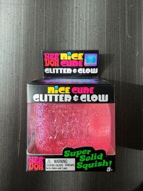 NeeDoh Nice Cube Glitter & Glow Pink Super Solid Squish Toy